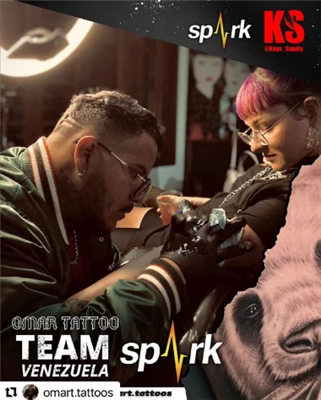 Spark Cartridges Patrocina el tatuador